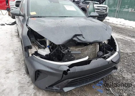 2022 Kia Forte Lxs z USA, uszkodzony, nr VIN 3KPF24AD6NE495204